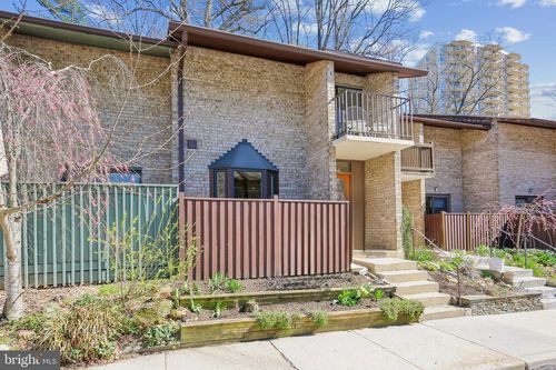 9211 Three Oaks Dr, SILVER SPRING, MD, 20901-3363 | Card Image