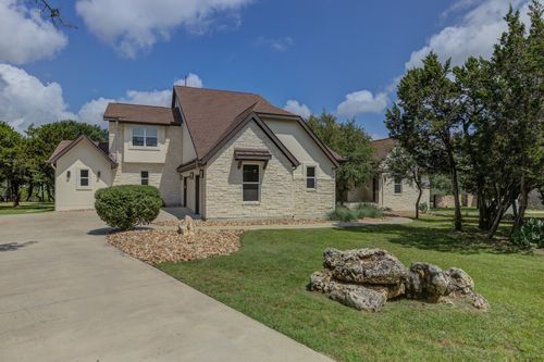 954 Covered Bridge Dr, Driftwood, TX, 78619-4407 | Card Image