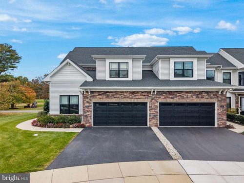 36 Dogleg Ln, Trenton, NJ, 08648-2719 | Card Image