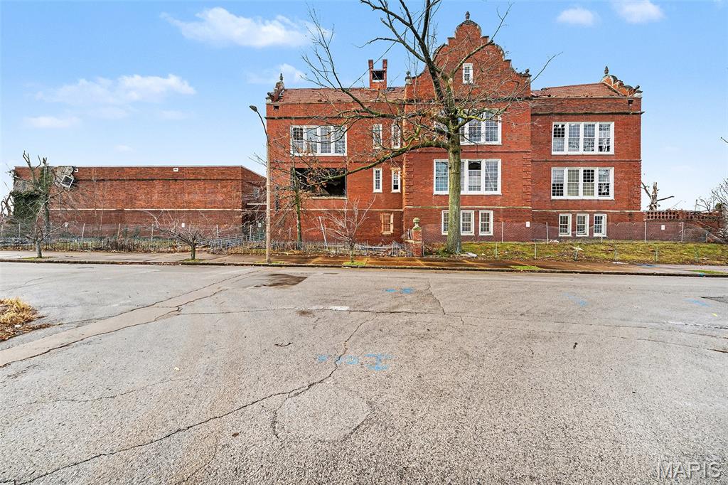 Commercial Sale in St Louis 5