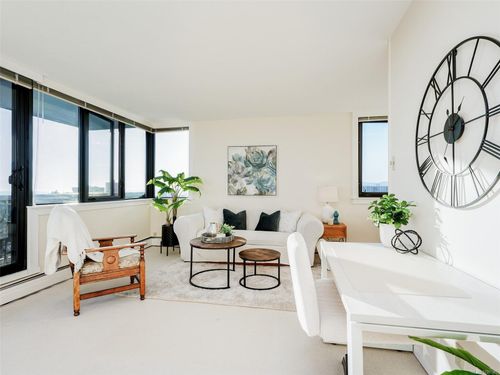 1010-647 Michigan St, Victoria, BC, V8V1S9 | Card Image