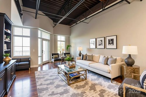 3920 Sharon Rd, Charlotte, NC, 28211-3881 | Card Image