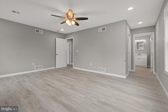 1500 Embassy Dr, Townhouse with 5 bedrooms, 4 bathrooms and null parking in HARRISBURG PA | Image 21