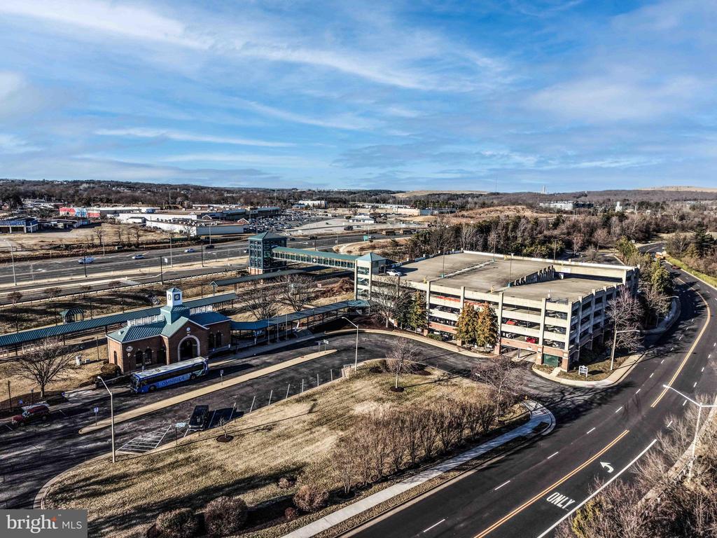 Residential in WOODBRIDGE 5