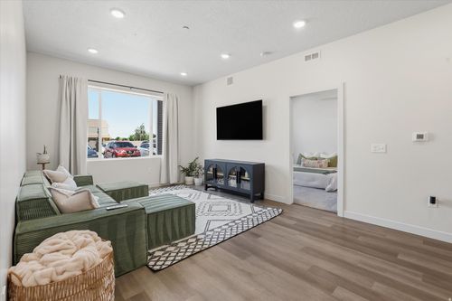 102-155 9th St, Ogden, UT, 84404-4813 | Card Image