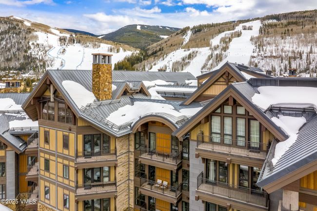 C - 141 E Meadow Dr, Condo with 2 bedrooms, 3 bathrooms and 1 parking in Vail CO | Image 35