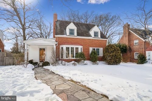 8012 Barron St, TAKOMA PARK, MD, 20912-7366 | Card Image