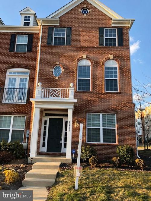 42782 Hay Rd, ASHBURN, VA, 20147-3516 | Card Image