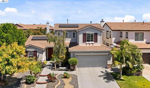 2567 Greystone Dr, Tracy, CA, 95377-8551 | Card Image
