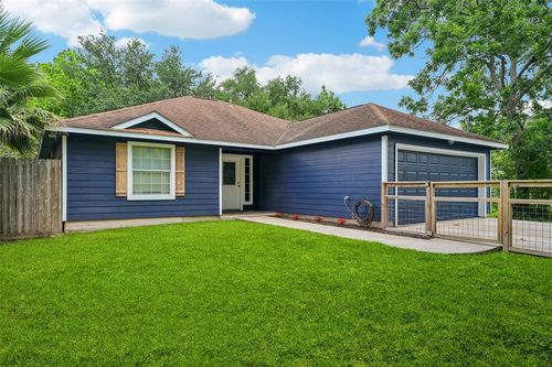 2702 Avenue H, San Leon, TX, 77539-8136 | Card Image