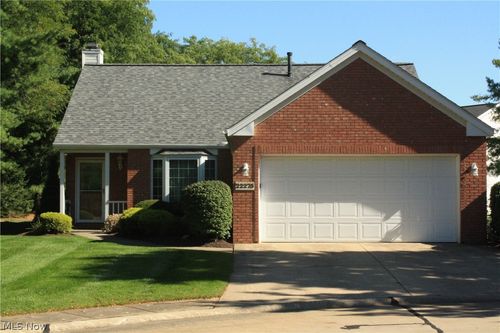 22275 Harvest Oval, Strongsville, OH, 44149-9213 | Card Image