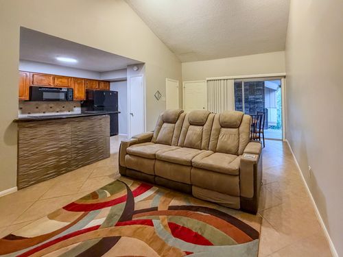 23-2574 Marilee Lane, Houston, TX, 77057 | Card Image