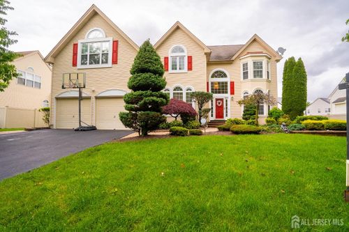 4 Bernadette Cir, Monmouth Junction, NJ, 08852-2681 | Card Image