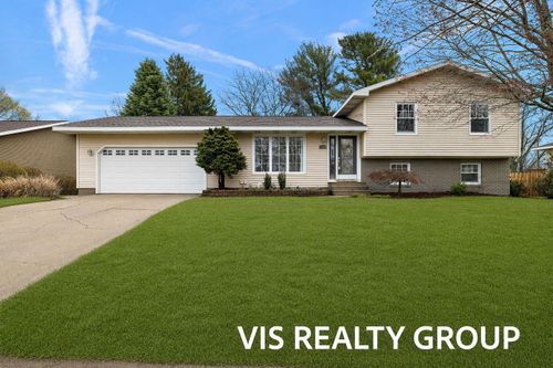 1700 Barbara Ct, Grand Haven, MI, 49417-2764 | Card Image