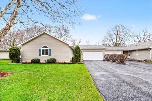 11676 Hawthorne Glen Drive, Grand Blanc, MI, 48439 | Card Image