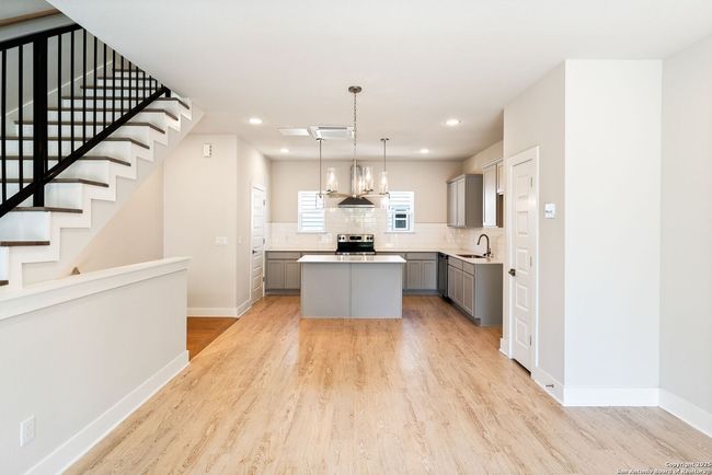 UNIT-1101 - 419 Ira Ave, House other with 3 bedrooms, 4 bathrooms and null parking in San Antonio TX | Image 13