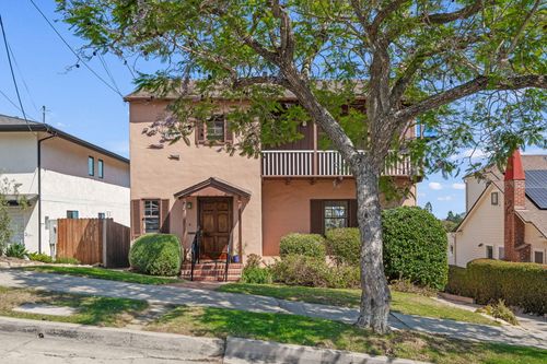 21 W Quinto Street, Santa Barbara, CA, 93105 | Card Image