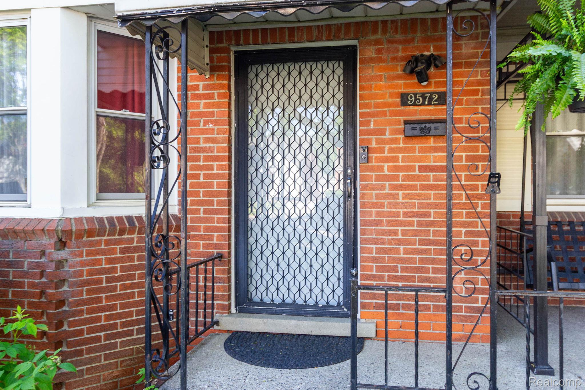 Residential in Detroit 4
