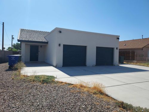 692 A S 13th Ave, Yuma, AZ, 85364-3168 | Card Image