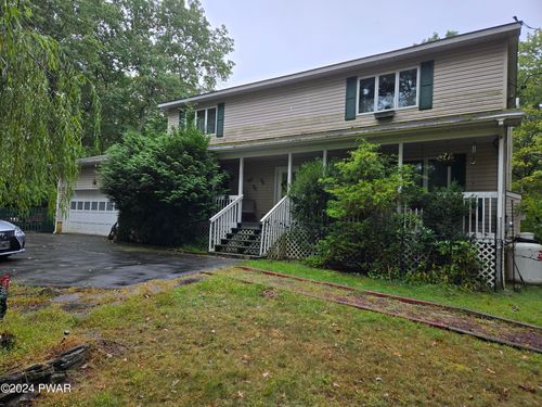 129 Hawk View Dr, Milford, PA, 18337-4002 | Card Image