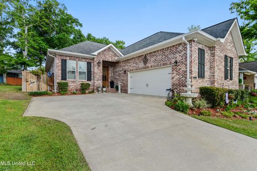 14093 Old Mossy Trl, Gulfport, MS, 39503-5019 | Card Image