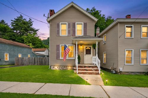 15 Delaware Street, Port Jervis, NY, 12771 | Card Image
