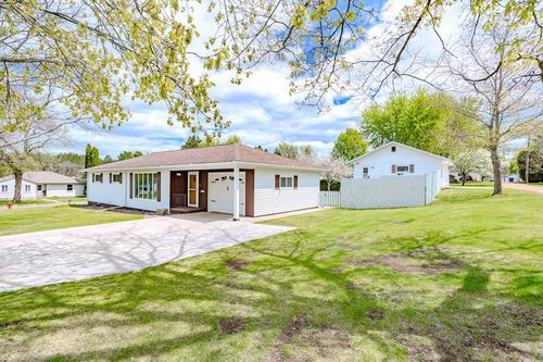 709 N Poplar Street, Merrill, WI, 54452 | Card Image