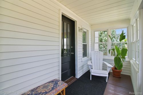 748 Ruffner Ave, Birmingham, MI, 48009-3661 | Card Image