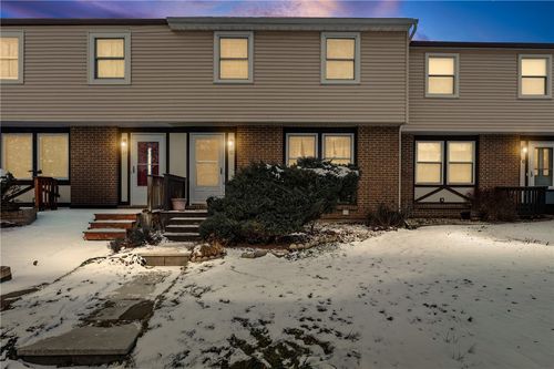 12 Carriage Ct, Farmington, NY, 14425-9307 | Card Image