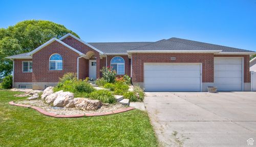 1602 Doral Dr, Syracuse, UT, 84075-9724 | Card Image