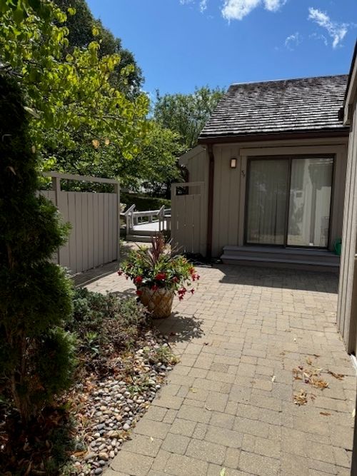 59 Thornhill Ln, Lake Barrington, IL, 60010-1632 | Card Image