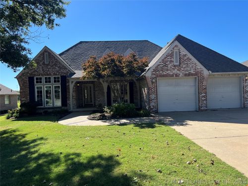 3311 Heritage Dr, Claremore, OK, 74019-4989 | Card Image