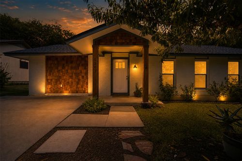 5307 King Henry Dr, Austin, TX, 78724-5321 | Card Image