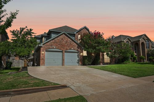 2225 Kings Forest Ln, Flower Mound, TX, 75028-3568 | Card Image