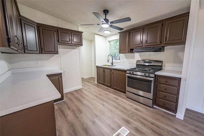 Kitchen | Image 25