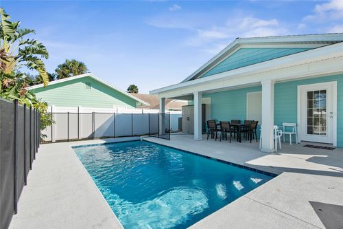 27 Malacompra Rd, PALM COAST, FL, 32137-2749 | Card Image