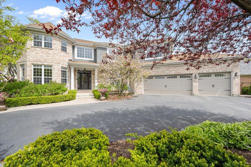 3390 Whirlaway Dr, Northbrook, IL, 60062-6339 | Card Image