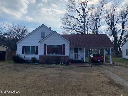 337 E Missouri Avenue, Crenshaw, MS, 38621 | Card Image