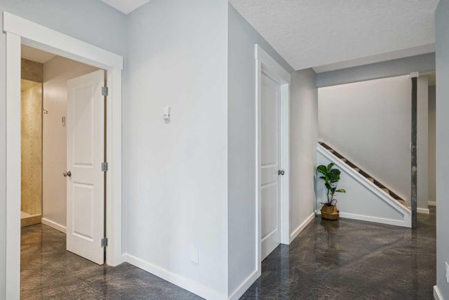 36 Panatella Pt Nw, House other with 4 bedrooms, 4 bathrooms and 4 parking in Calgary AB | Image 41