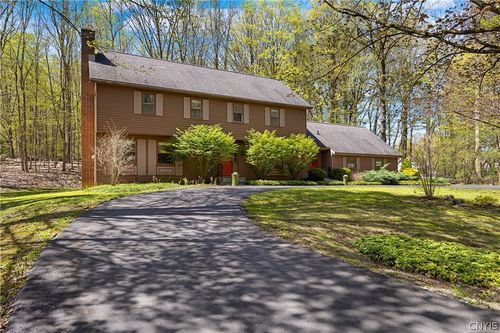 5037 Pine Valley Dr, Fayetteville, NY, 13066-9722 | Card Image