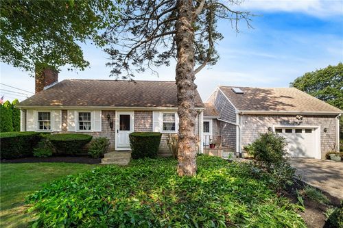 25 Carey Ln, Little Compton, RI, 02837-1309 | Card Image