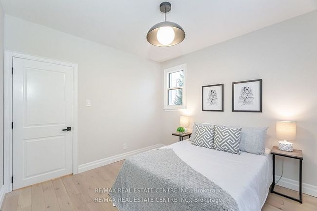 531 King St E, House other with 3 bedrooms, 2 bathrooms and 5 parking in Oshawa ON | Image 24
