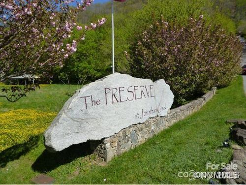40 Rons Rdg, Waynesville, NC, 28785-6318 | Card Image