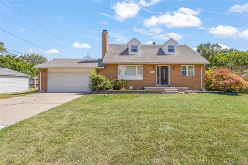 1825 Liddicot Ave, Westland, MI, 48186-4247 | Card Image