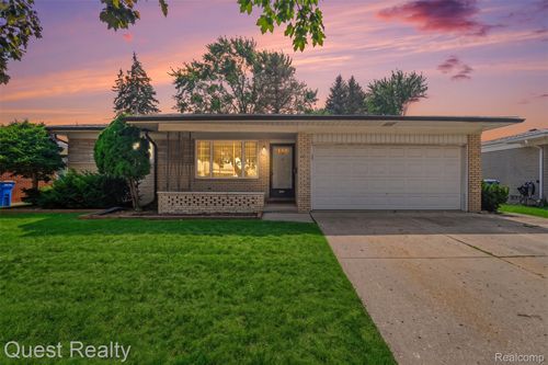 3450 Shampo Dr, Warren, MI, 48092-3321 | Card Image