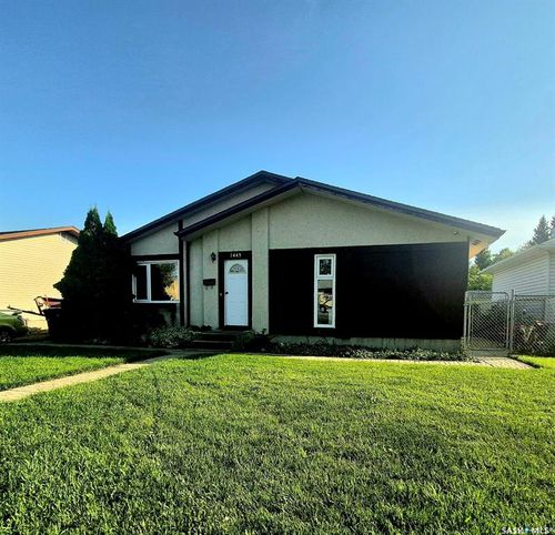 1443 4th St E, Prince Albert, SK, S6V0L7 | Card Image
