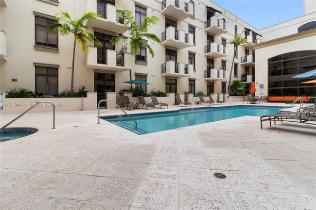 528 - 1805 Ponce De Leon Blvd, Condo with 1 bedrooms, 1 bathrooms and null parking in Coral Gables FL | Image 8
