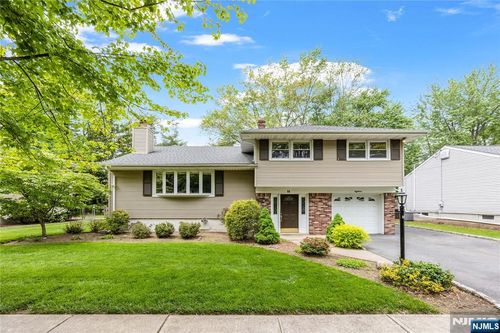 18 Dogwood Ct, Westwood, NJ, 07675-3508 | Card Image