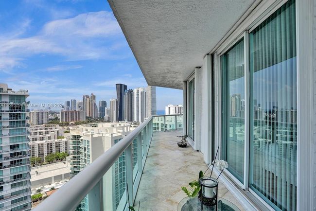 2651 - 16500 Collins Ave, Condo with 3 bedrooms, 3 bathrooms and null parking in Sunny Isles Beach FL | Image 40