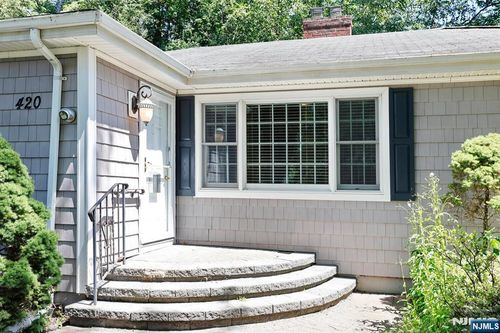 420 Central Ave, Ramsey, NJ, 07446-1469 | Card Image